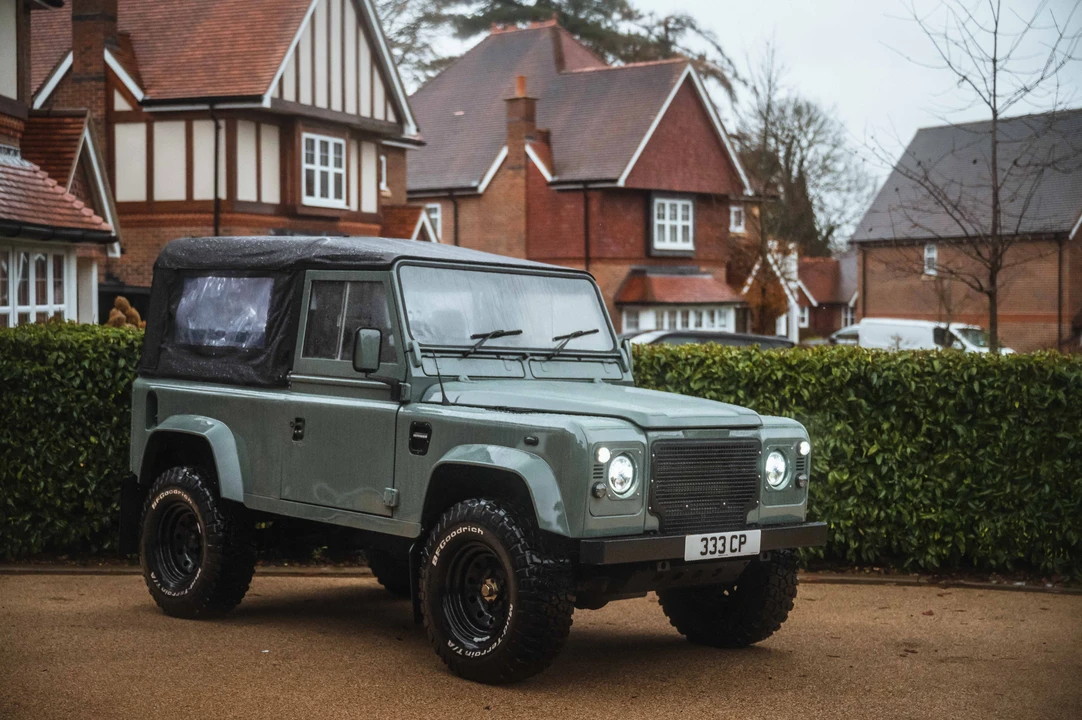 2002 Land Rover Defender 90 - Image 26 of 31