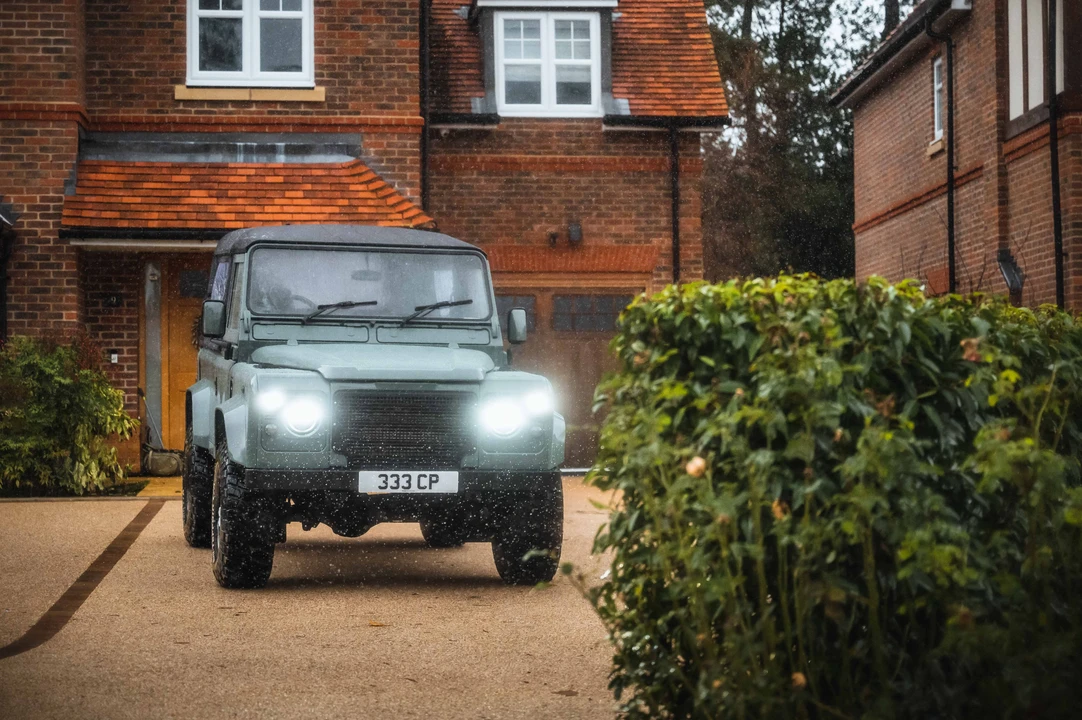2002 Land Rover Defender 90 - Image 30 of 31