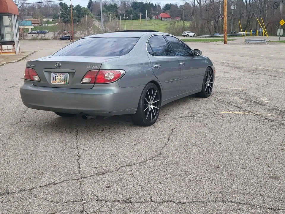 2002 Lexus SC430 - Image 5 of 8