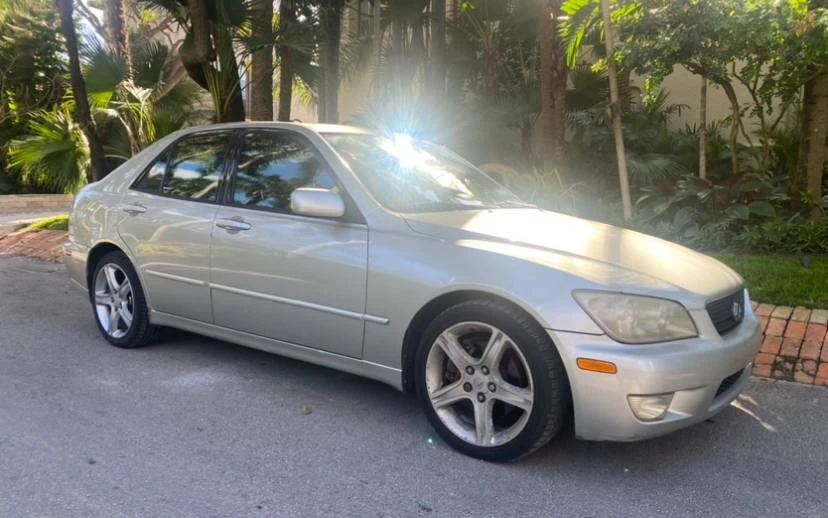 2002 Lexus IS 1st Gen - Image 5 of 9