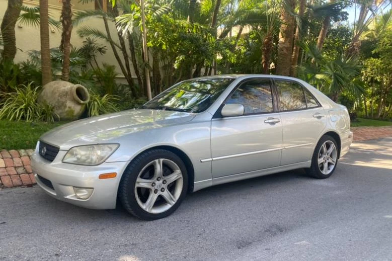 2002 Lexus IS 1st Gen - Image 3 of 9