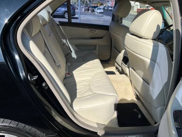 2002 Lexus LS 3rd Gen - Image 14 of 21