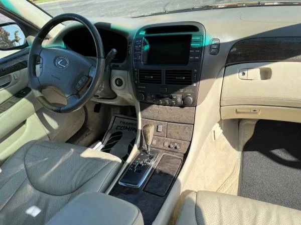 2002 Lexus LS 3rd Gen - Image 19 of 21