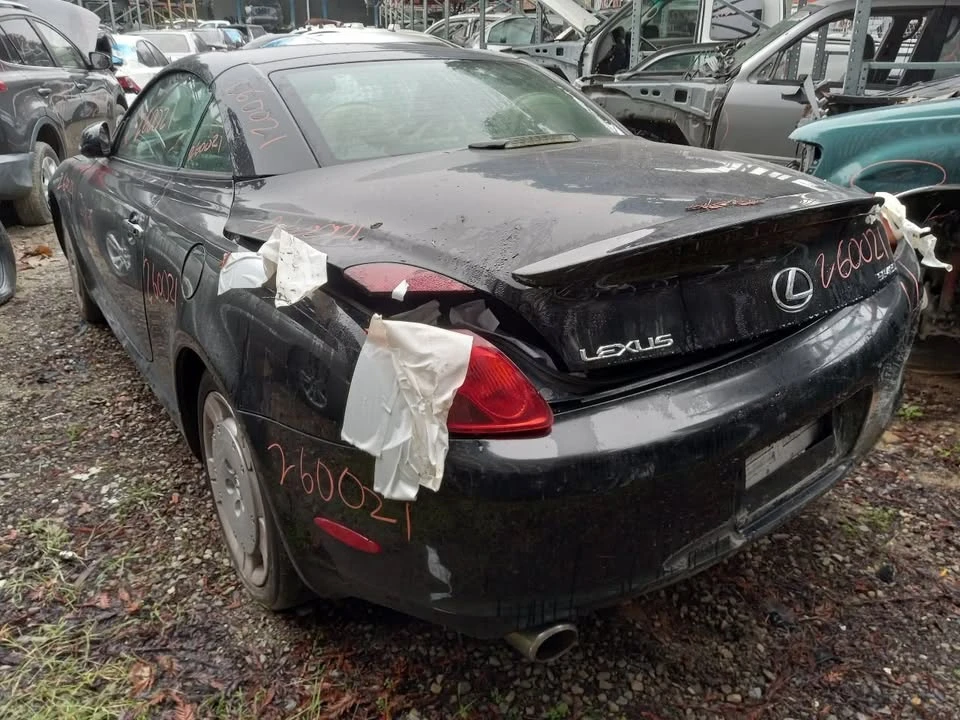 2002 Lexus SC430 - Image 3 of 10