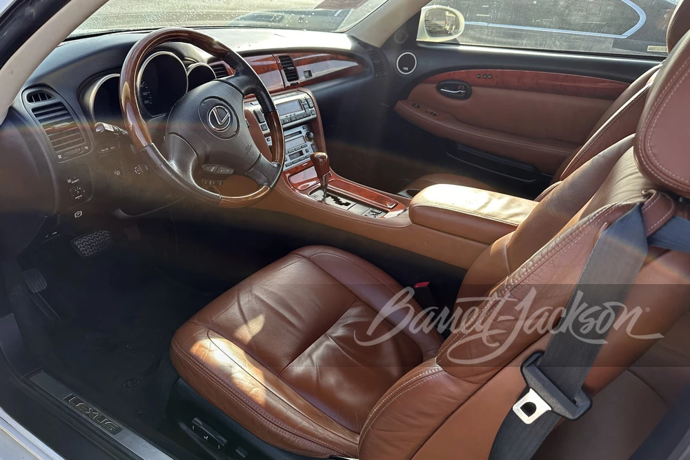 2002 Lexus SC430 - Image 2 of 5