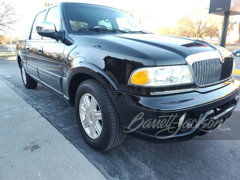 2002 Lincoln Blackwood - Image 8 of 23