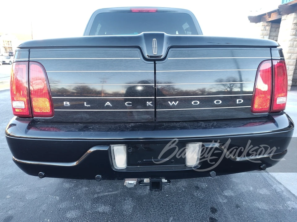 2002 Lincoln Blackwood - Image 10 of 23