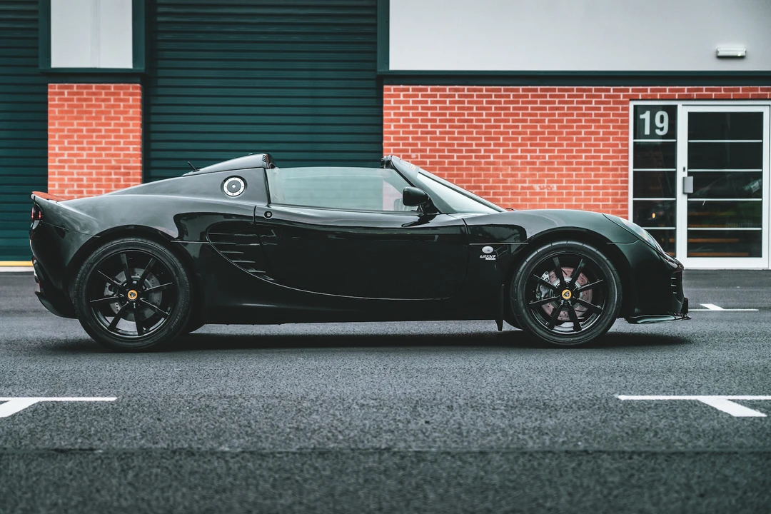 2002 Lotus Elise Series 2 - Image 6 of 31
