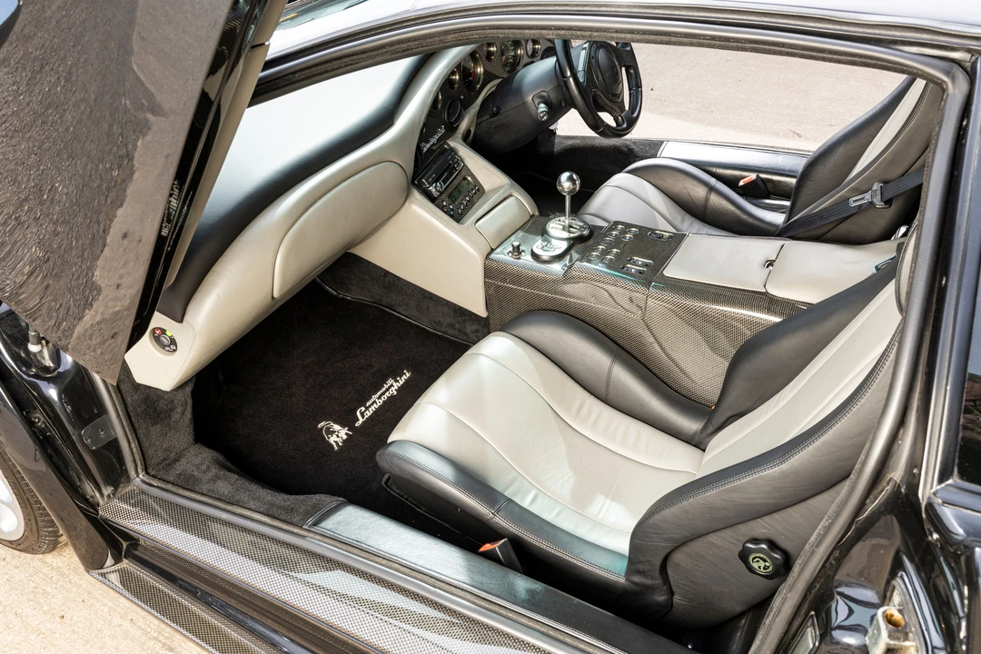 2002 Lamborghini Diablo VT - Image 29 of 31