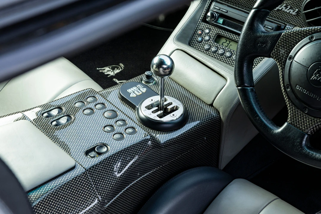 2002 Lamborghini Diablo VT - Image 2 of 31
