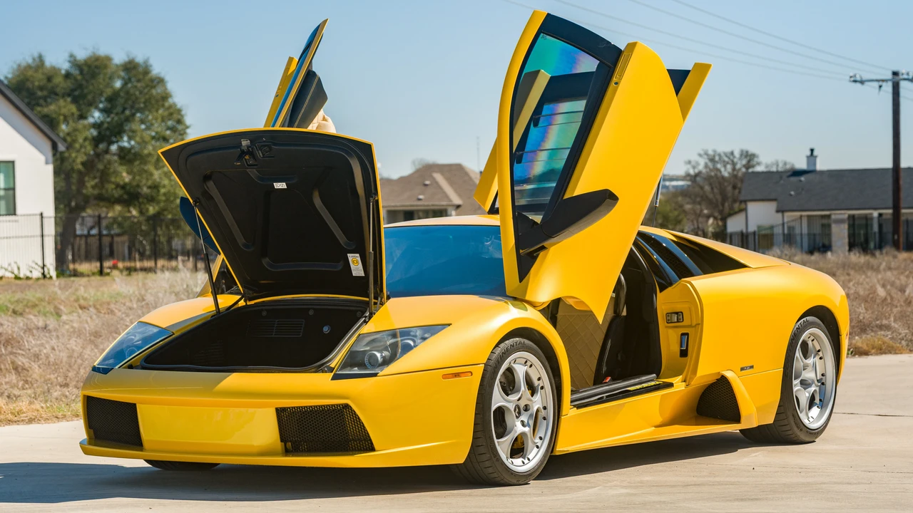 2002 Lamborghini Murcielago - Image 16 of 31