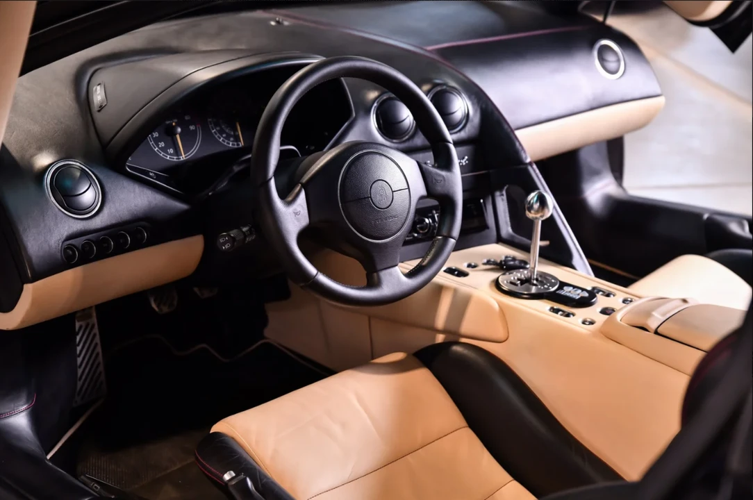 2002 Lamborghini Murcielago - Image 10 of 30