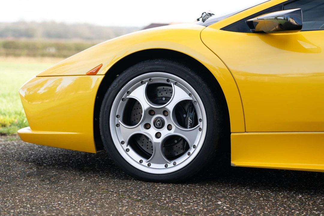 2002 Lamborghini Murcielago - Image 3 of 31