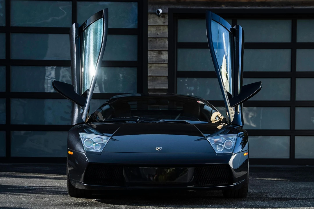 2002 Lamborghini Murcielago - Image 2 of 31