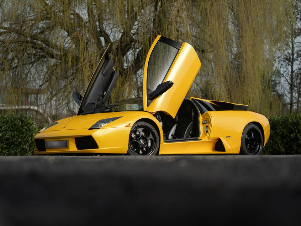 2002 Lamborghini Murcielago - Image 16 of 31