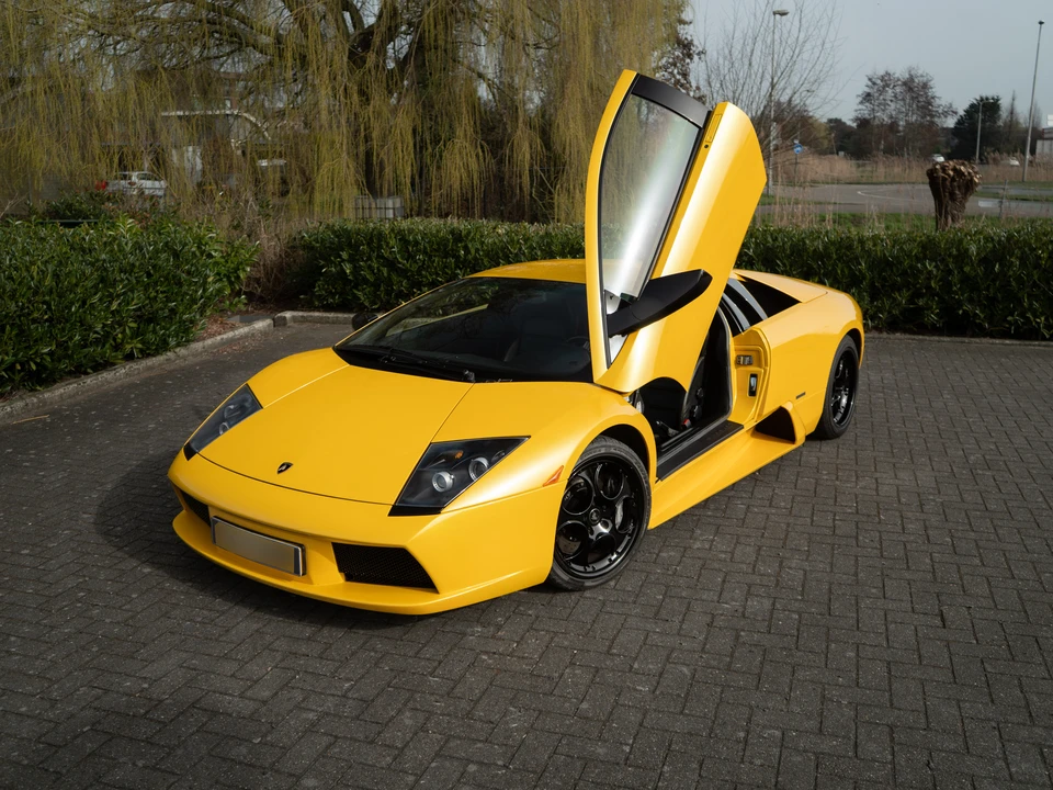 2002 Lamborghini Murcielago - Image 17 of 31