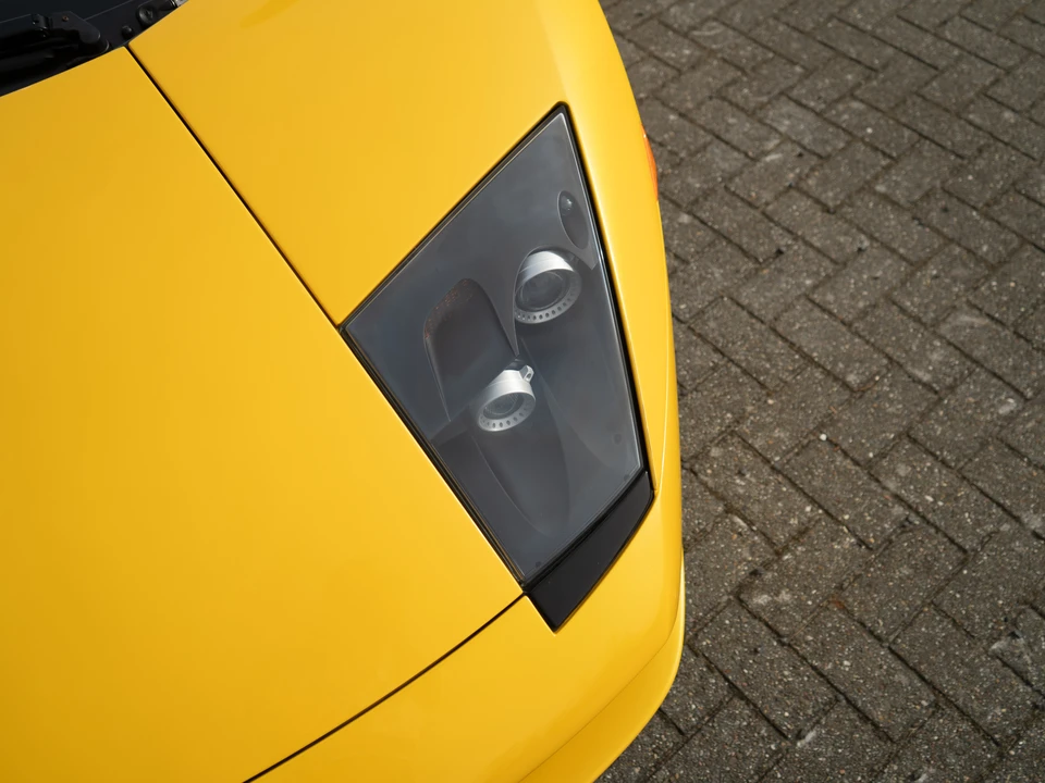 2002 Lamborghini Murcielago - Image 18 of 31