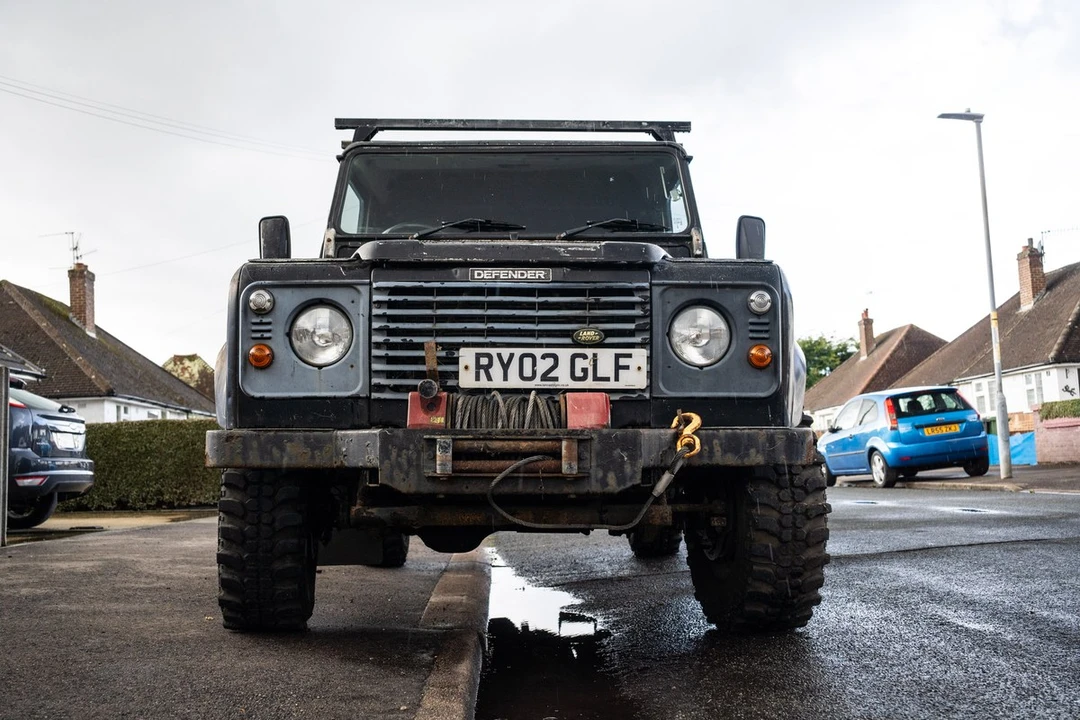 2002 Land Rover Defender 110 - Image 2 of 30