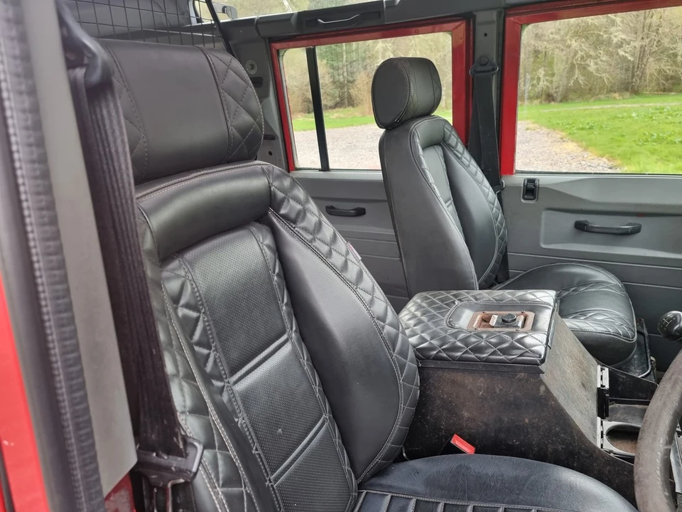 2002 Land Rover Defender 110 - Image 12 of 30