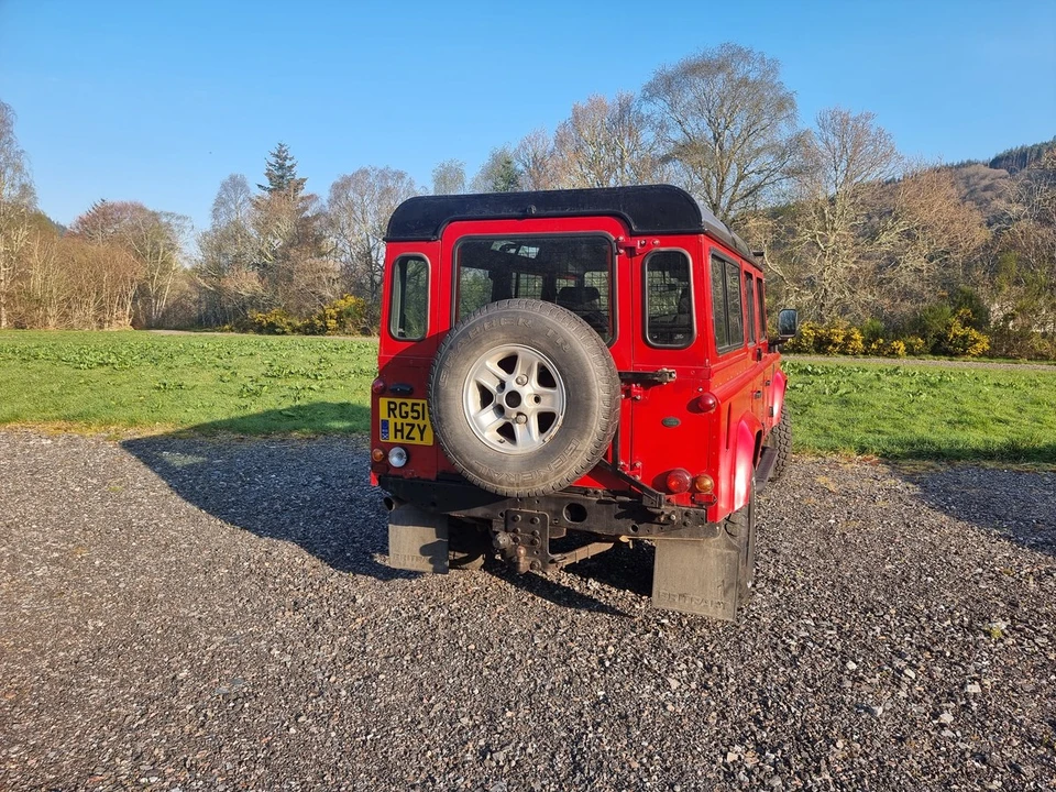 2002 Land Rover Defender 110 - Image 4 of 30