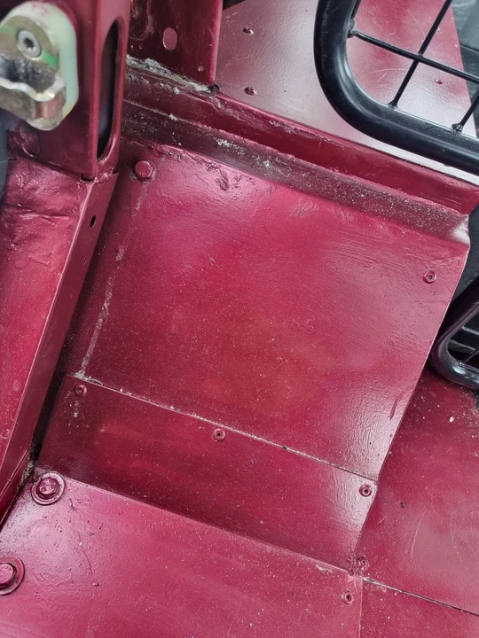 2002 Land Rover Defender 110 - Image 19 of 30