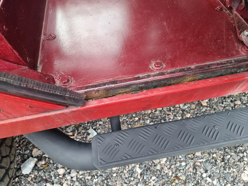 2002 Land Rover Defender 110 - Image 17 of 30
