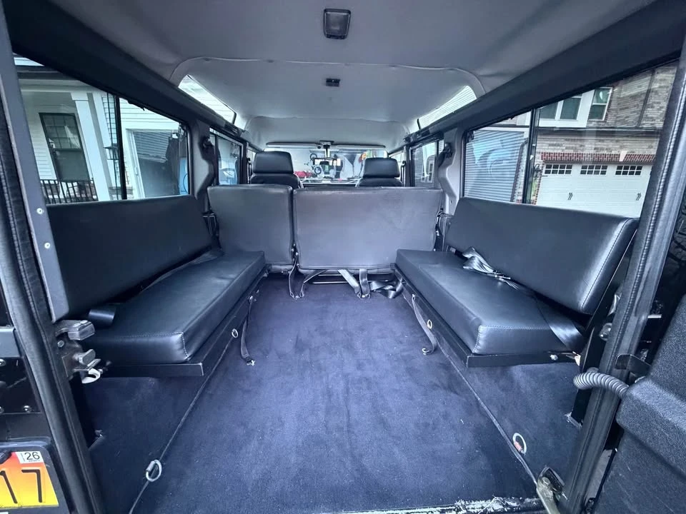 2002 Land Rover Defender 110 - Image 9 of 20
