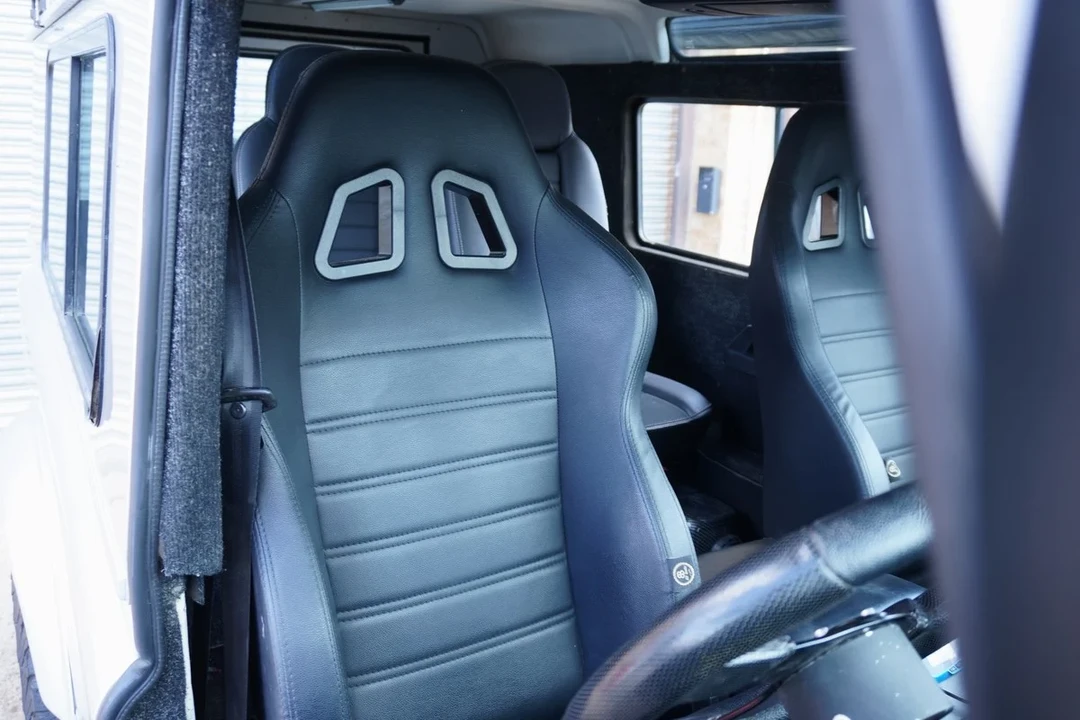 2002 Land Rover Defender 110 - Image 20 of 30