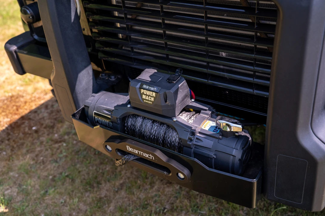 2002 Land Rover Defender 110 - Image 18 of 31