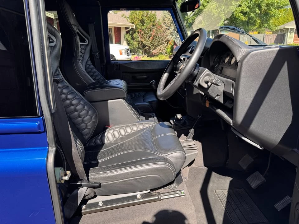 2002 Land Rover Defender 90 - Image 10 of 15