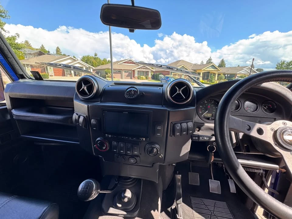 2002 Land Rover Defender 90 - Image 12 of 15