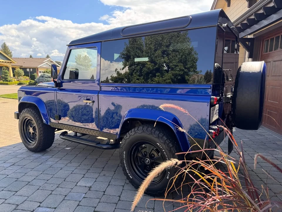 2002 Land Rover Defender 90 - Image 6 of 15