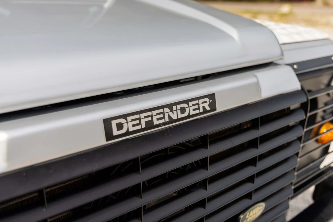 2002 Land Rover Defender 90 - Image 26 of 31