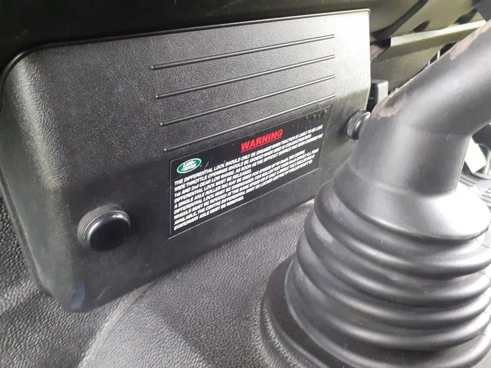 2002 Land Rover Defender 90 - Image 30 of 30