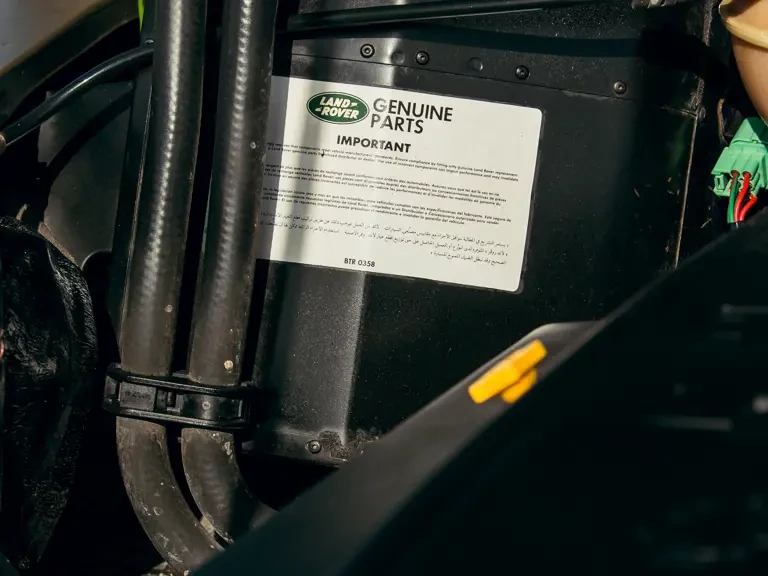 2002 Land Rover Defender 90 - Image 17 of 31