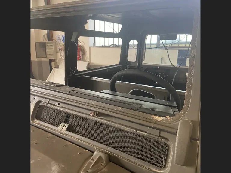 2002 Land Rover Defender 90 - Image 22 of 31