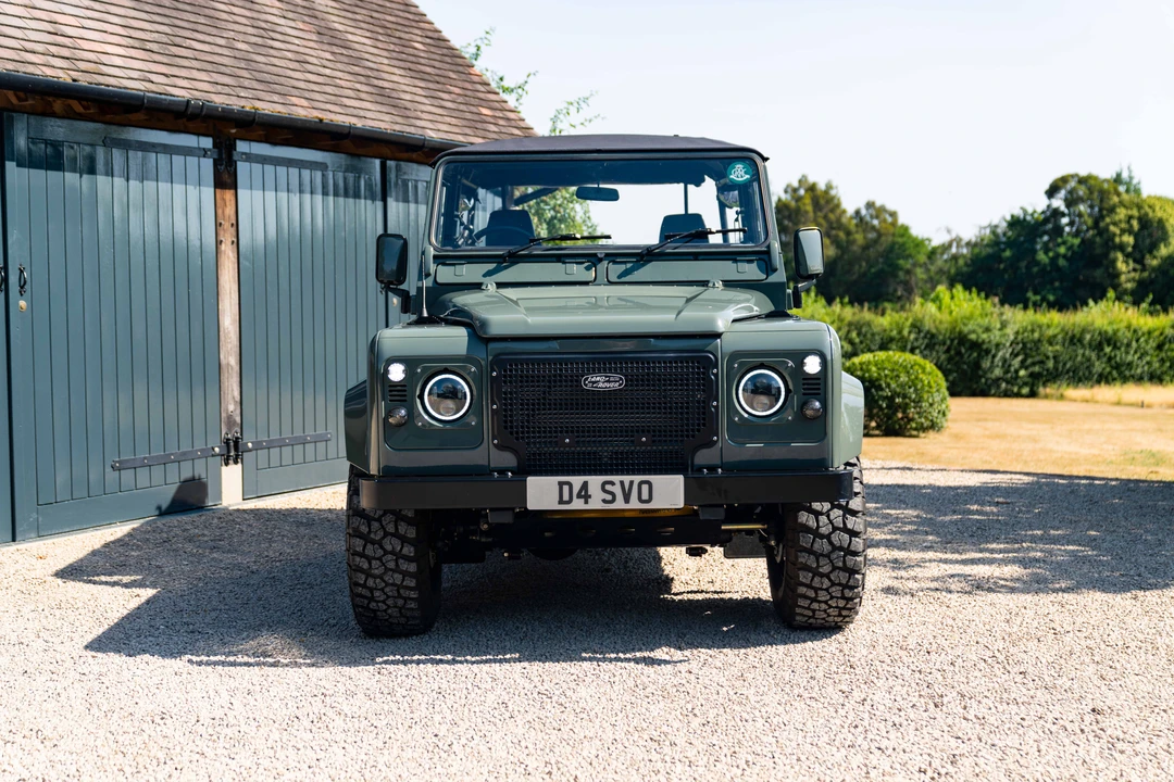 2002 Land Rover Defender 90 - Image 2 of 31