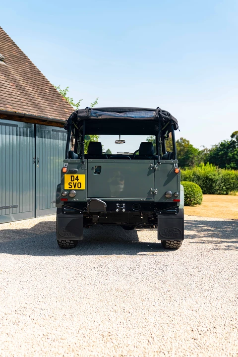 2002 Land Rover Defender 90 - Image 14 of 31