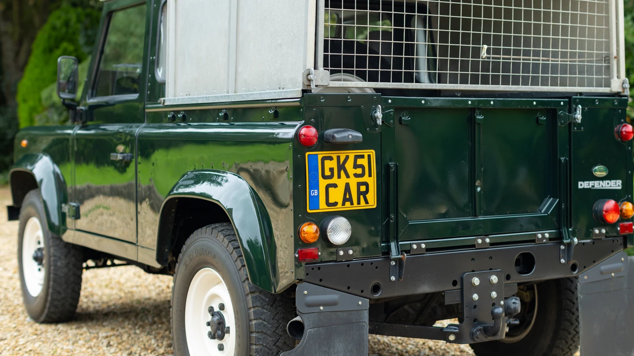 2001 Land Rover Defender 90 - Image 22 of 31
