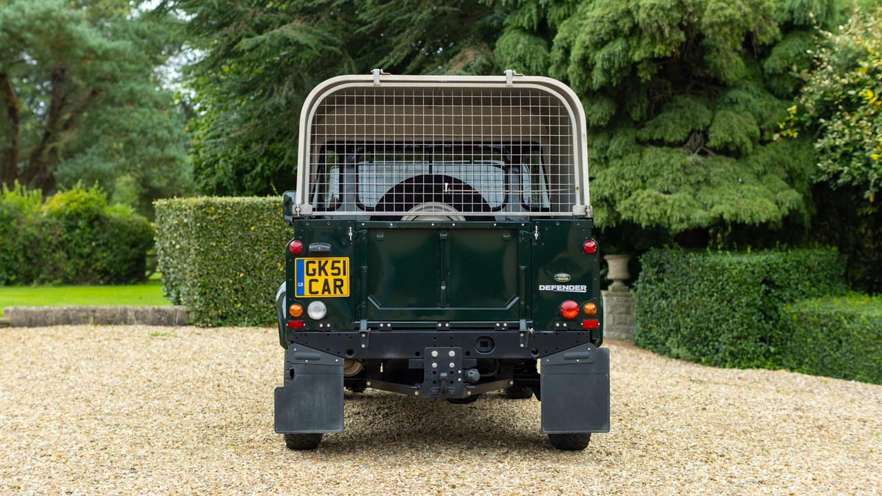 2001 Land Rover Defender 90 - Image 7 of 31