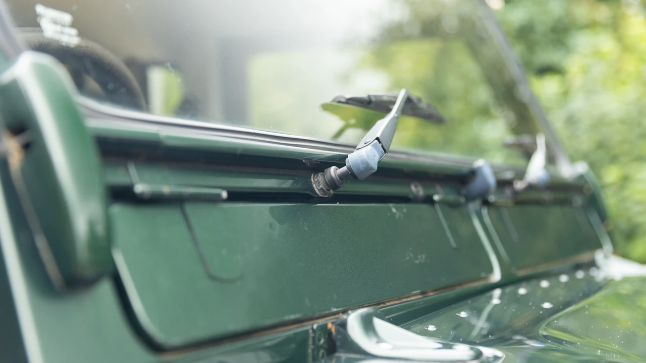 2001 Land Rover Defender 90 - Image 31 of 31
