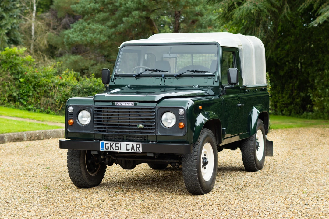 2001 Land Rover Defender 90 - Image 2 of 31