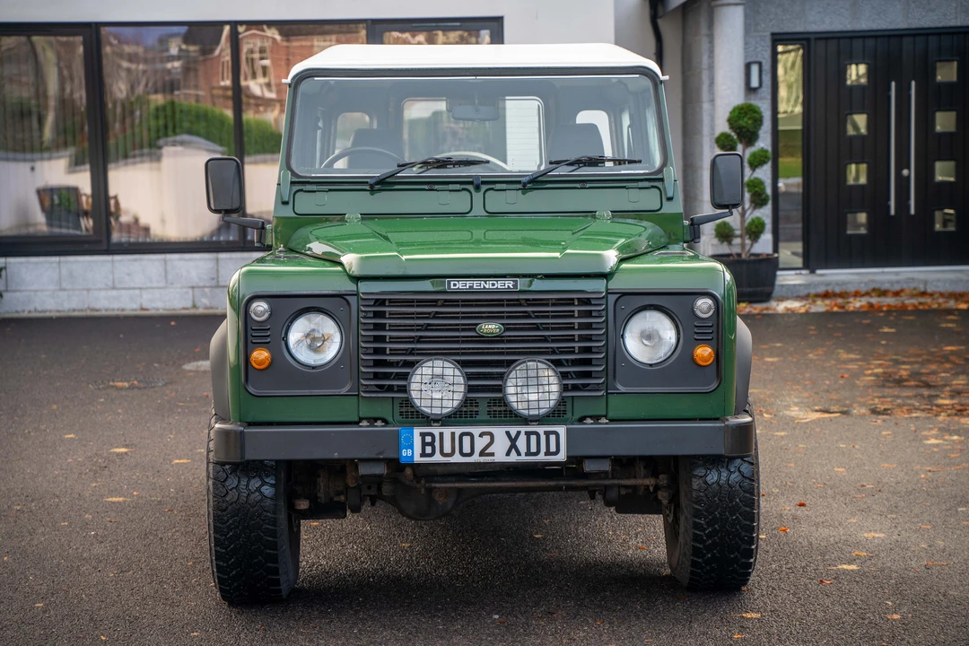 2002 Land Rover Defender 90 - Image 2 of 31