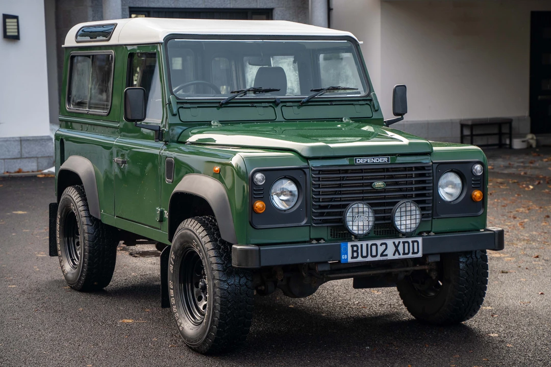 2002 Land Rover Defender 90 - Image 3 of 31