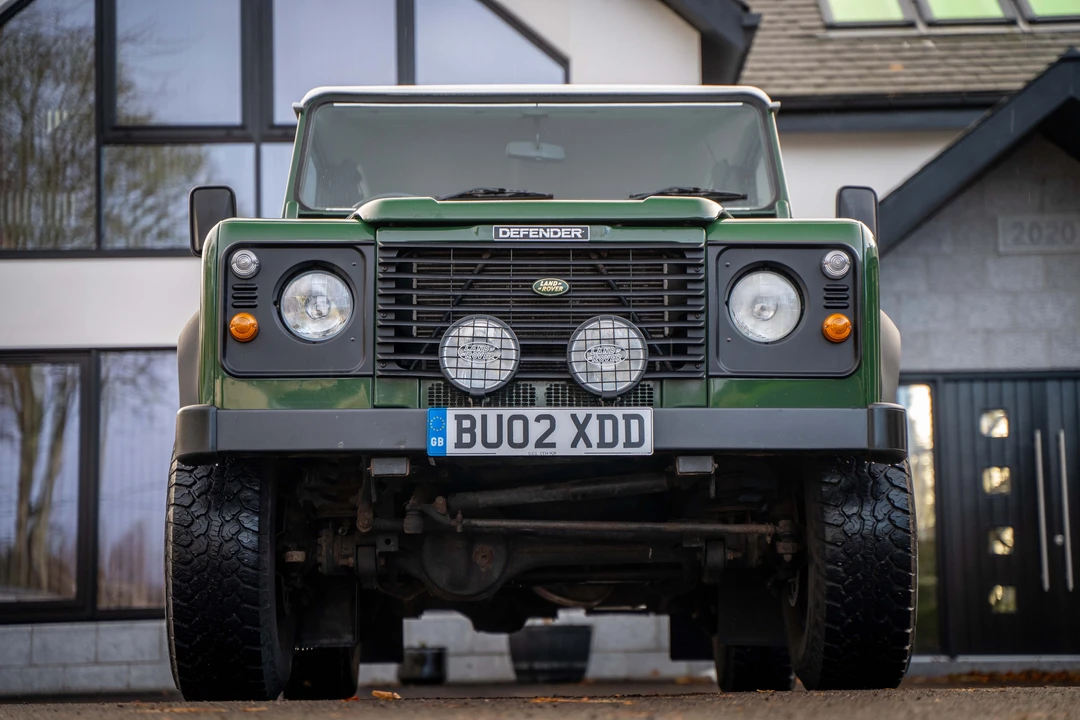 2002 Land Rover Defender 90 - Image 14 of 31