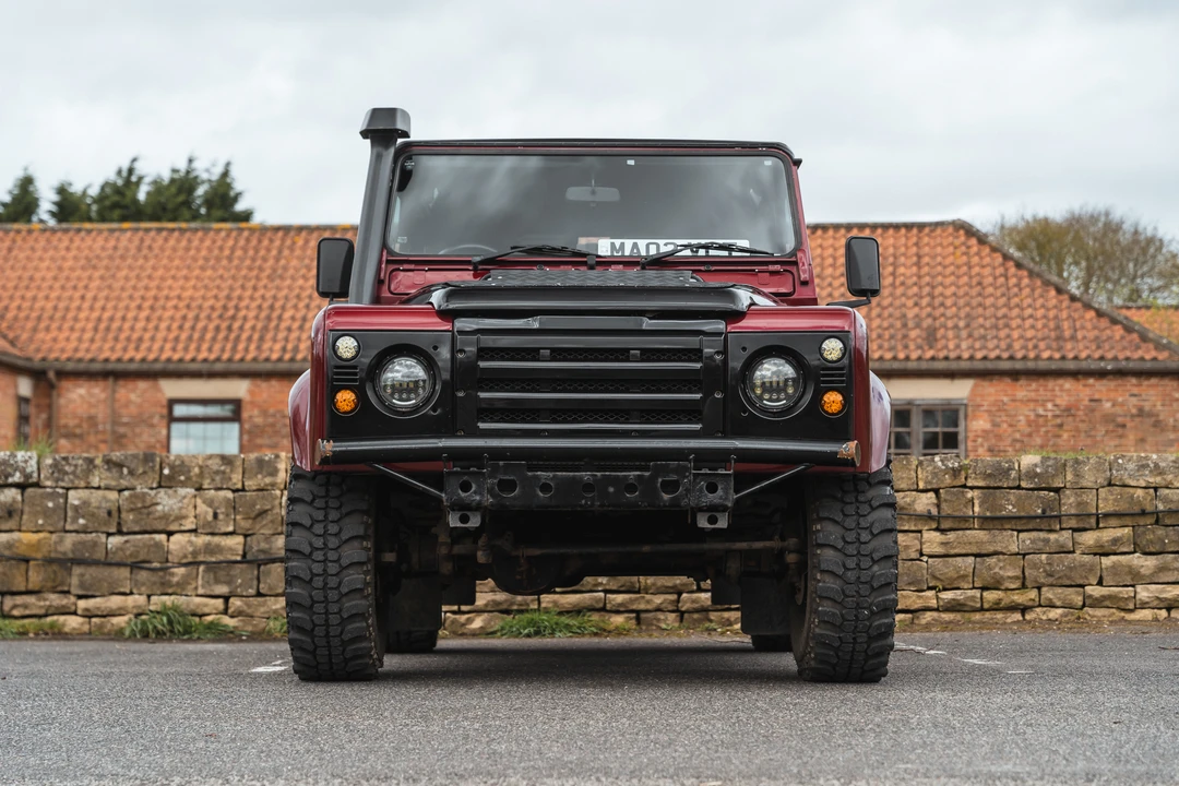 2002 Land Rover Defender 90 - Image 2 of 31