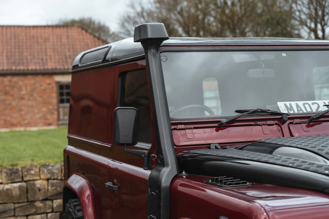 2002 Land Rover Defender 90 - Image 20 of 31