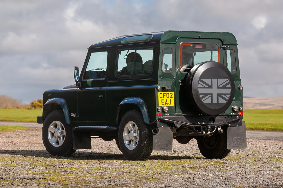 2002 Land Rover Defender 90 - Image 7 of 31