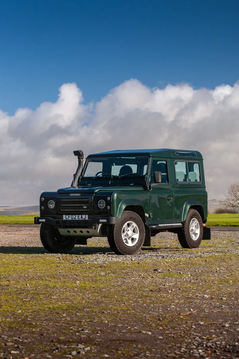2002 Land Rover Defender 90 - Image 12 of 31