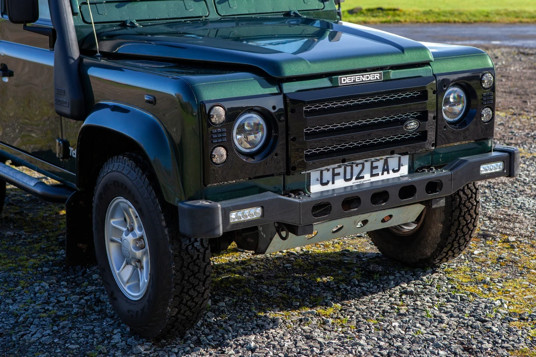 2002 Land Rover Defender 90 - Image 18 of 31